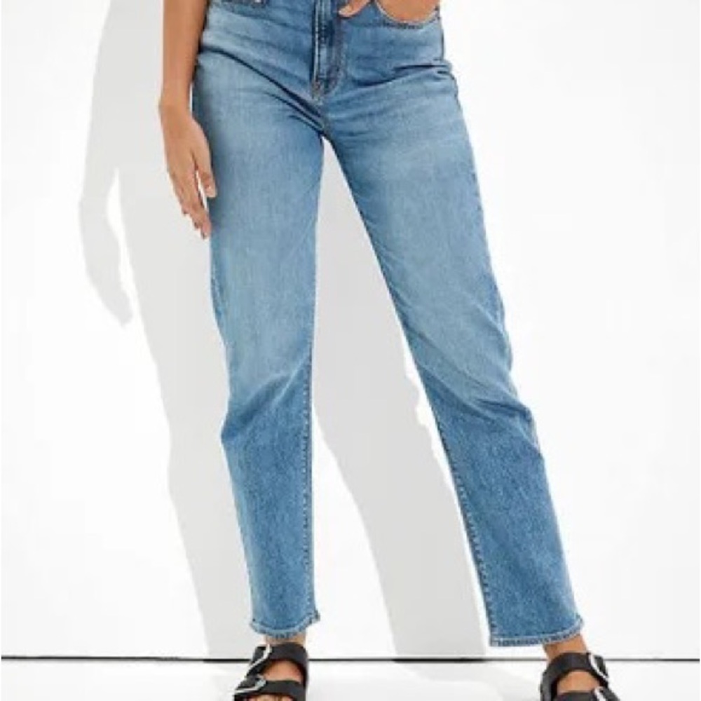 American Eagle 90’s Boyfriend Jeans